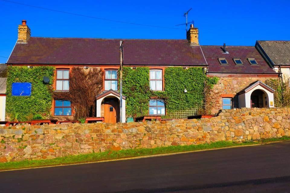 King'S Head Inn Llangennith Exterior photo